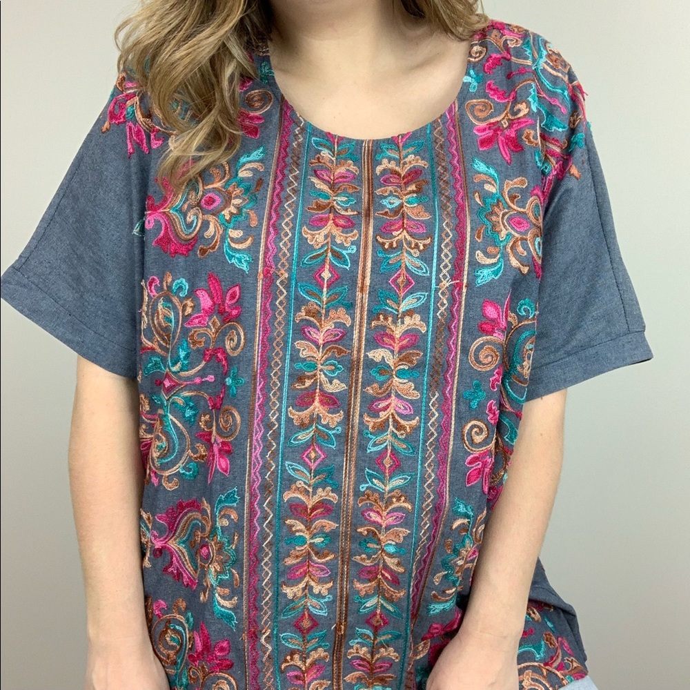 Folklore Floral Paisley Embroidered Top Blue Umgee - Picture 4 of 7